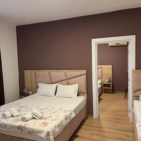 Apartments Adrian Ulcinj Luaran gambar