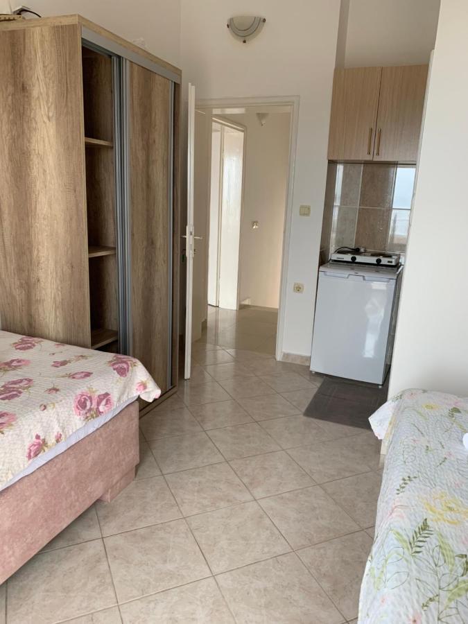Apartments Adrian Ulcinj Luaran gambar