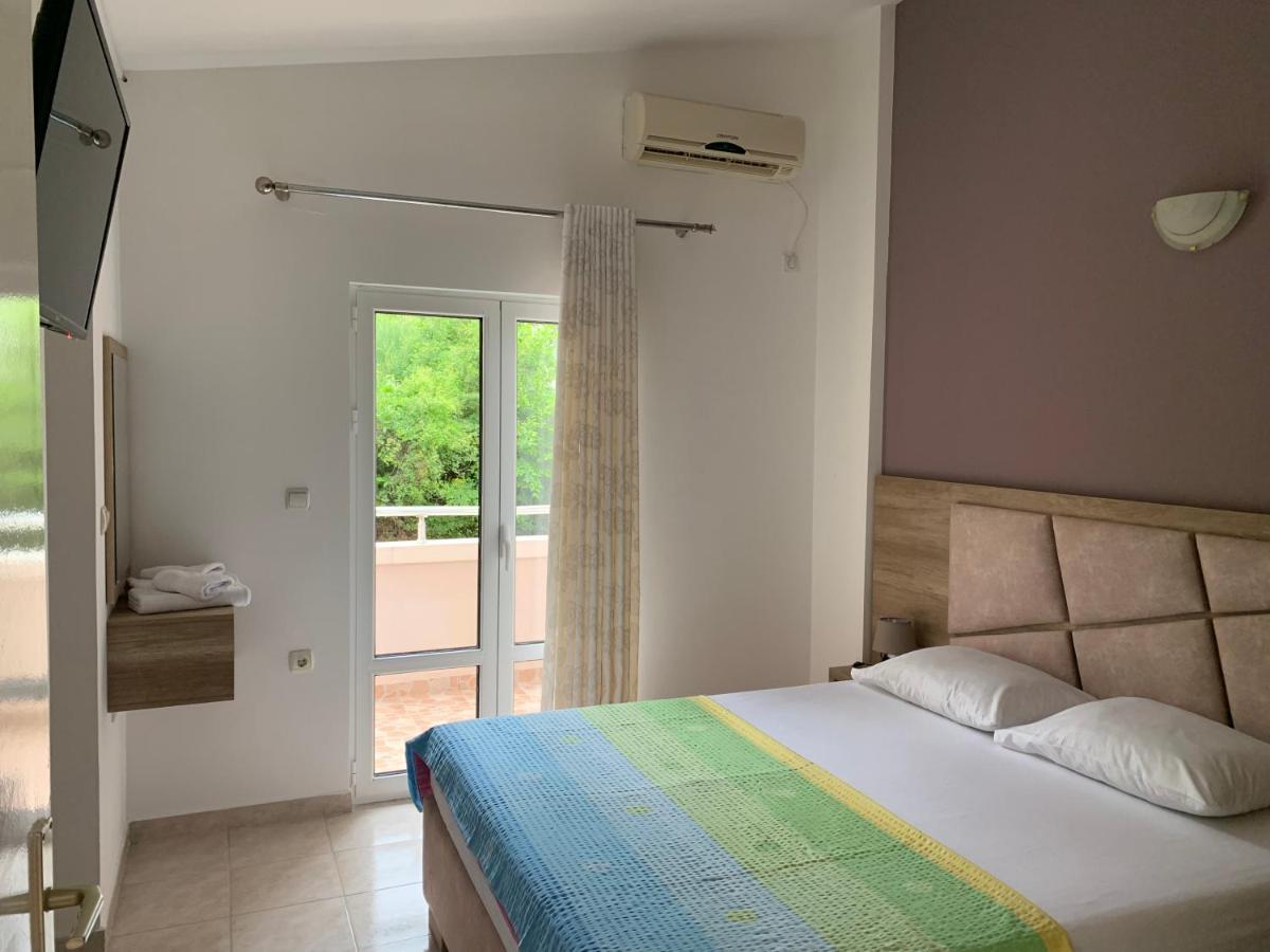 Apartments Adrian Ulcinj Luaran gambar