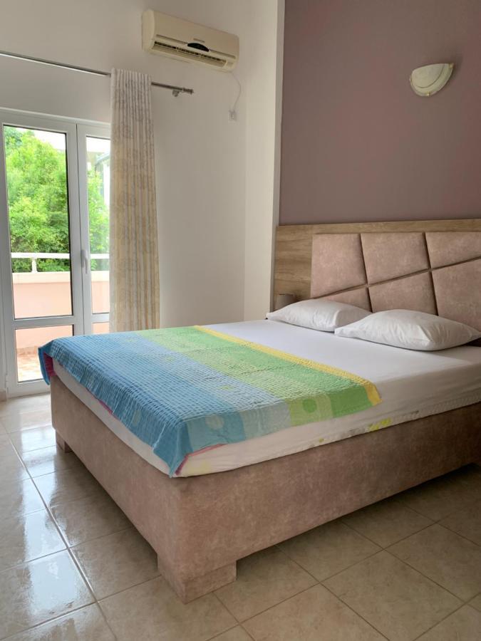 Apartments Adrian Ulcinj Luaran gambar