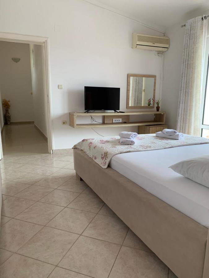 Apartments Adrian Ulcinj Luaran gambar