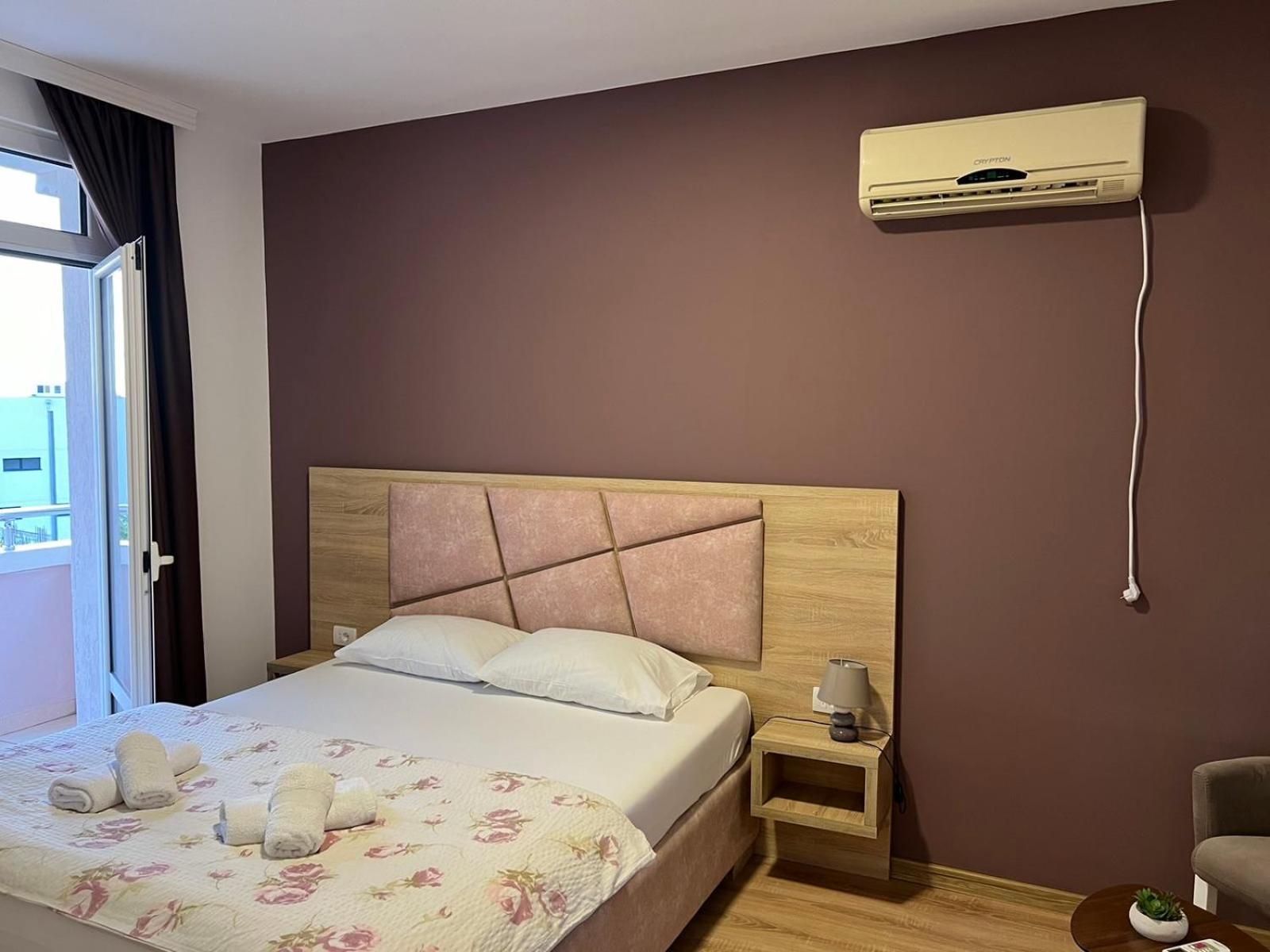 Apartments Adrian Ulcinj Luaran gambar