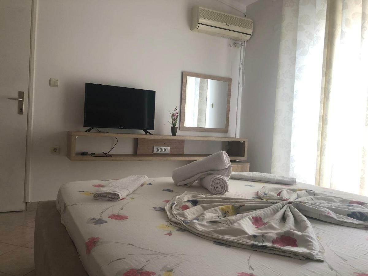 Apartments Adrian Ulcinj Luaran gambar