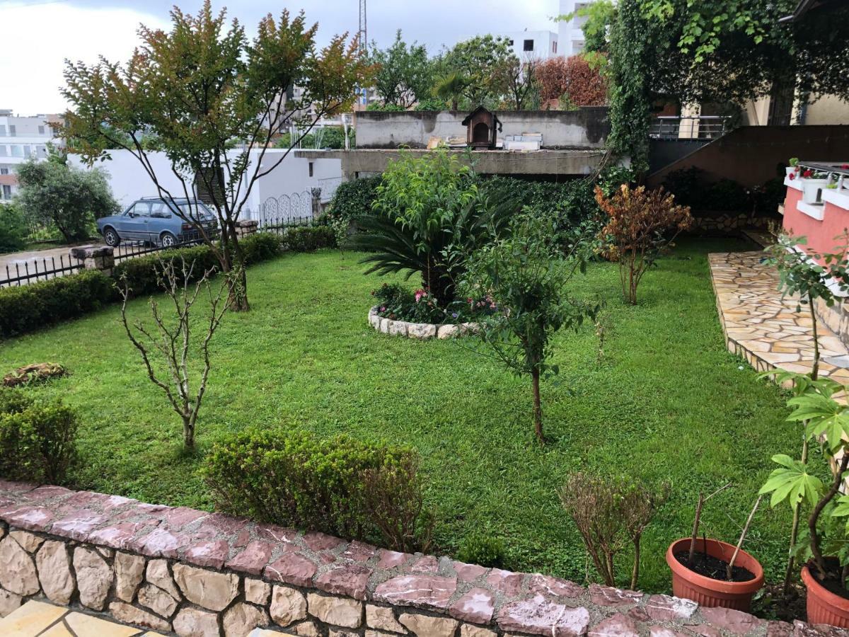 Apartments Adrian Ulcinj Luaran gambar